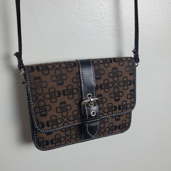 Mini Wallet Crossbody Bag - Picture 3 of 16
